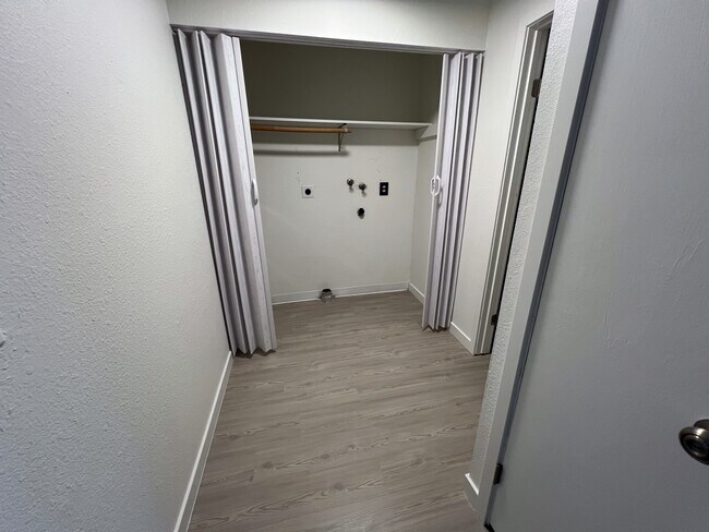 Building Photo - 29627 SW Serenity Way