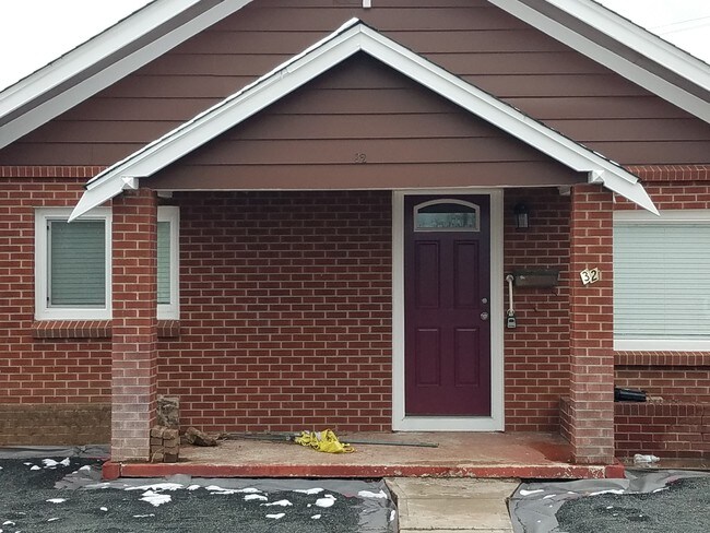 Building Photo - 32 N 9th Ave