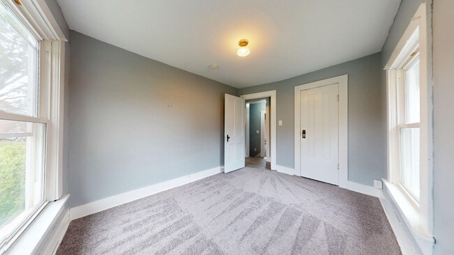 Building Photo - Ashland Schools! 4 bedroom, near town, fre...
