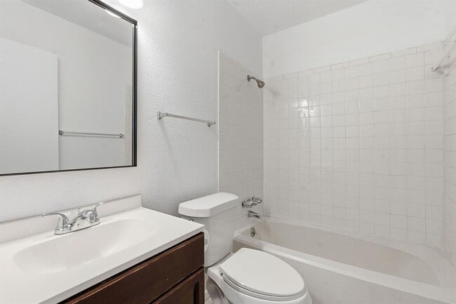 Building Photo - 7717 Elderberry Dr