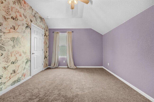 Building Photo - 6709 Golden Bough Ln