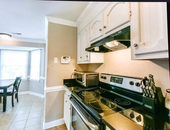 Building Photo - 5738 Rivermill Cir