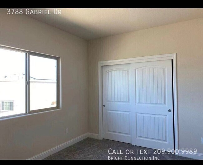 Building Photo - 3788 Gabriel Dr