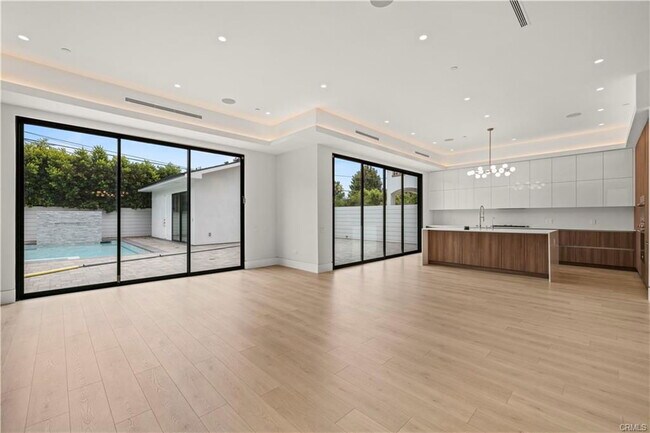 Primary Photo - 4532 Katherine Ave