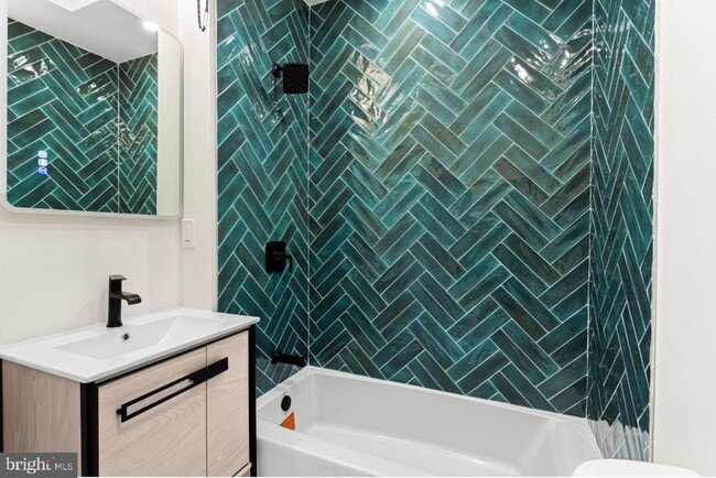 Building Photo - 6812 Sprague St