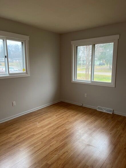 Building Photo - 10979 Mountain Ash Ave NW