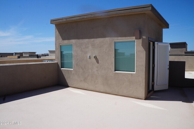 Building Photo - 7496 E Via De Luna Dr