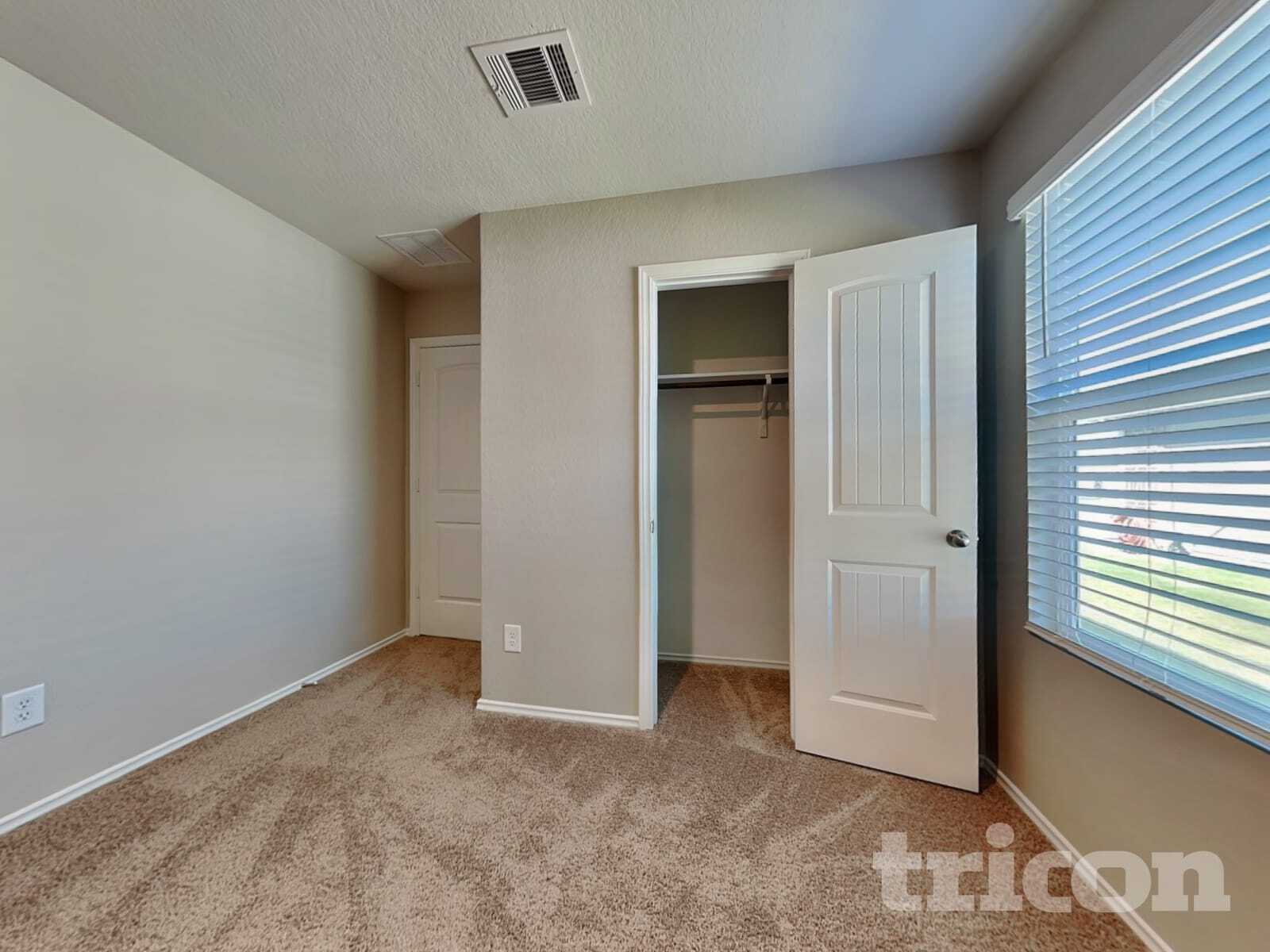 Building Photo - 125 Moonrise Dr