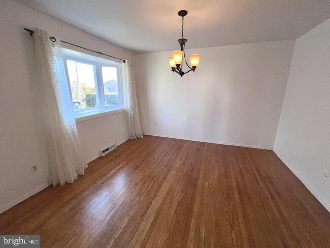 Building Photo - 918 Rockwell Rd