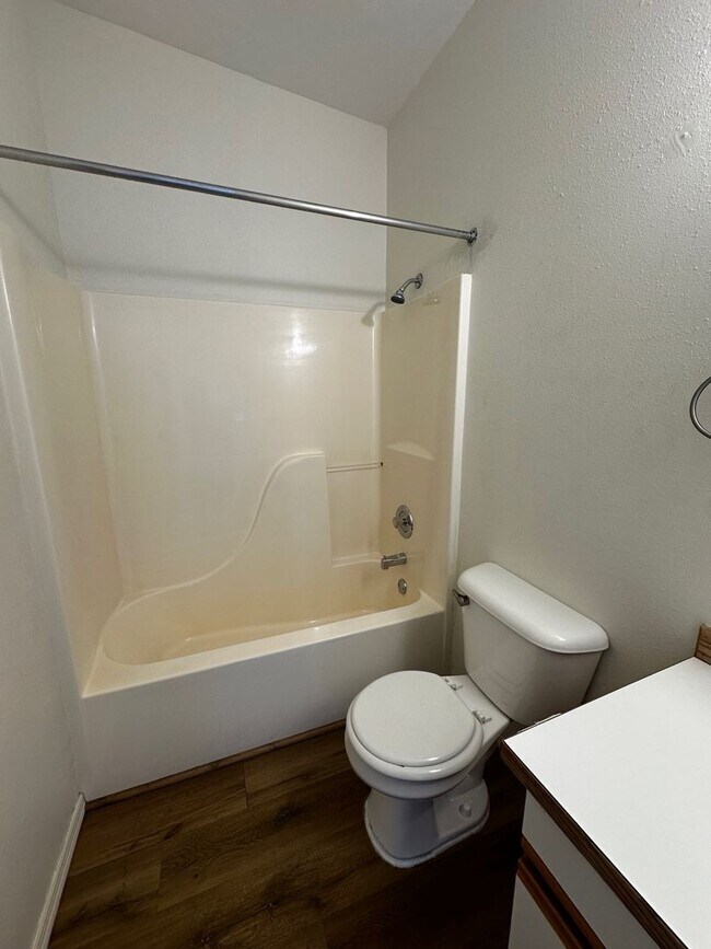 Building Photo - 43 N 25th Ave