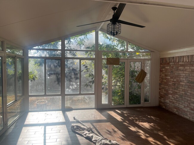 Sun room - 1326 Old Barn Ln