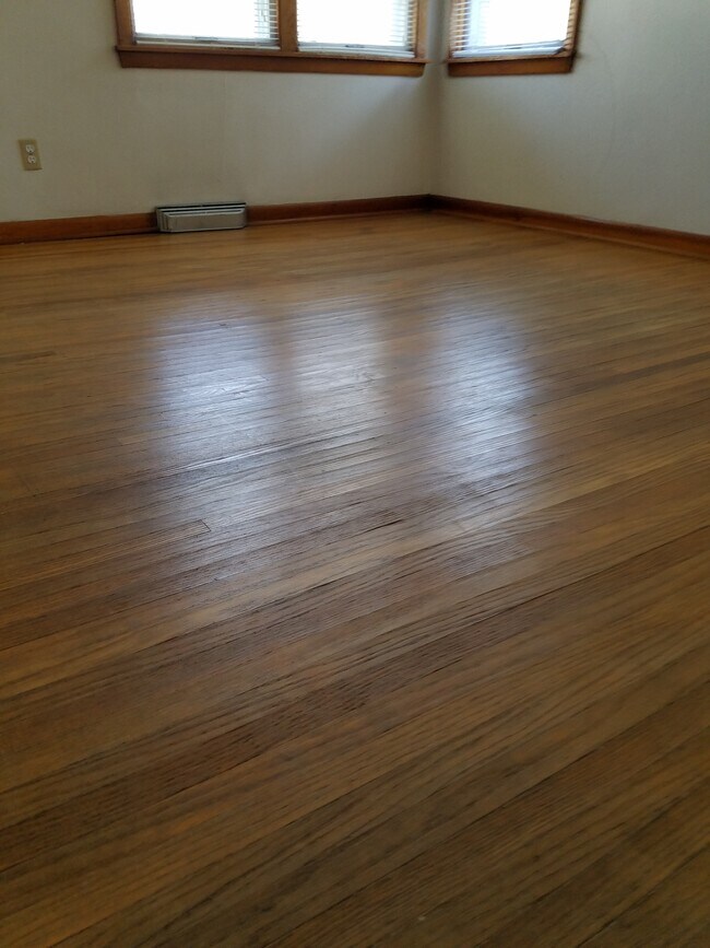 Building Photo - 2209 Franklin St