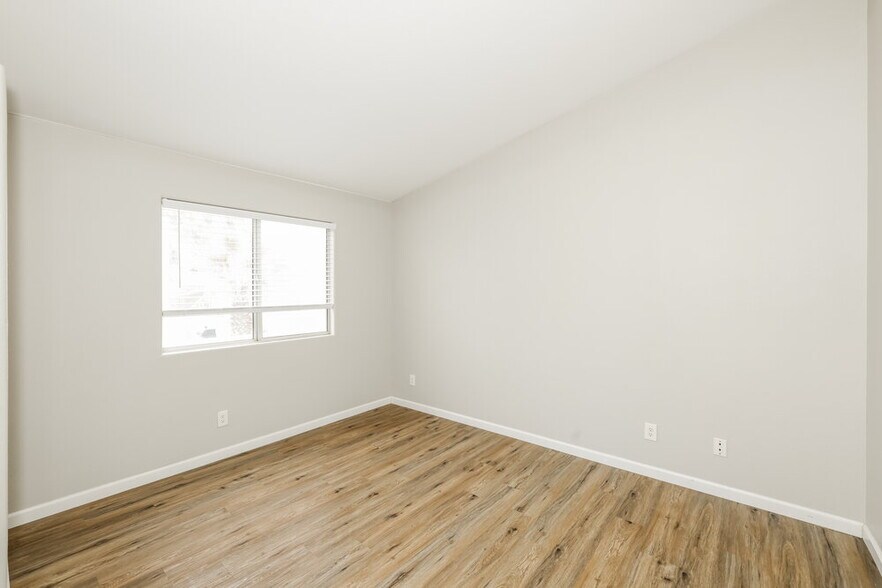 Building Photo - 2331 Catskill Ct