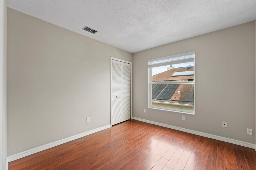 Building Photo - 11944 Cheltinham Dr