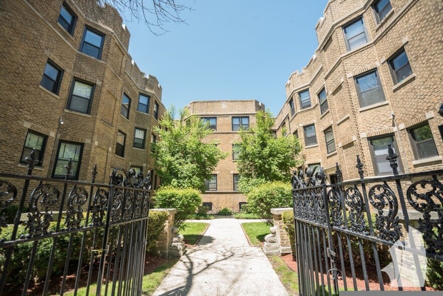 Primary Photo - 622 W Stratford Pl