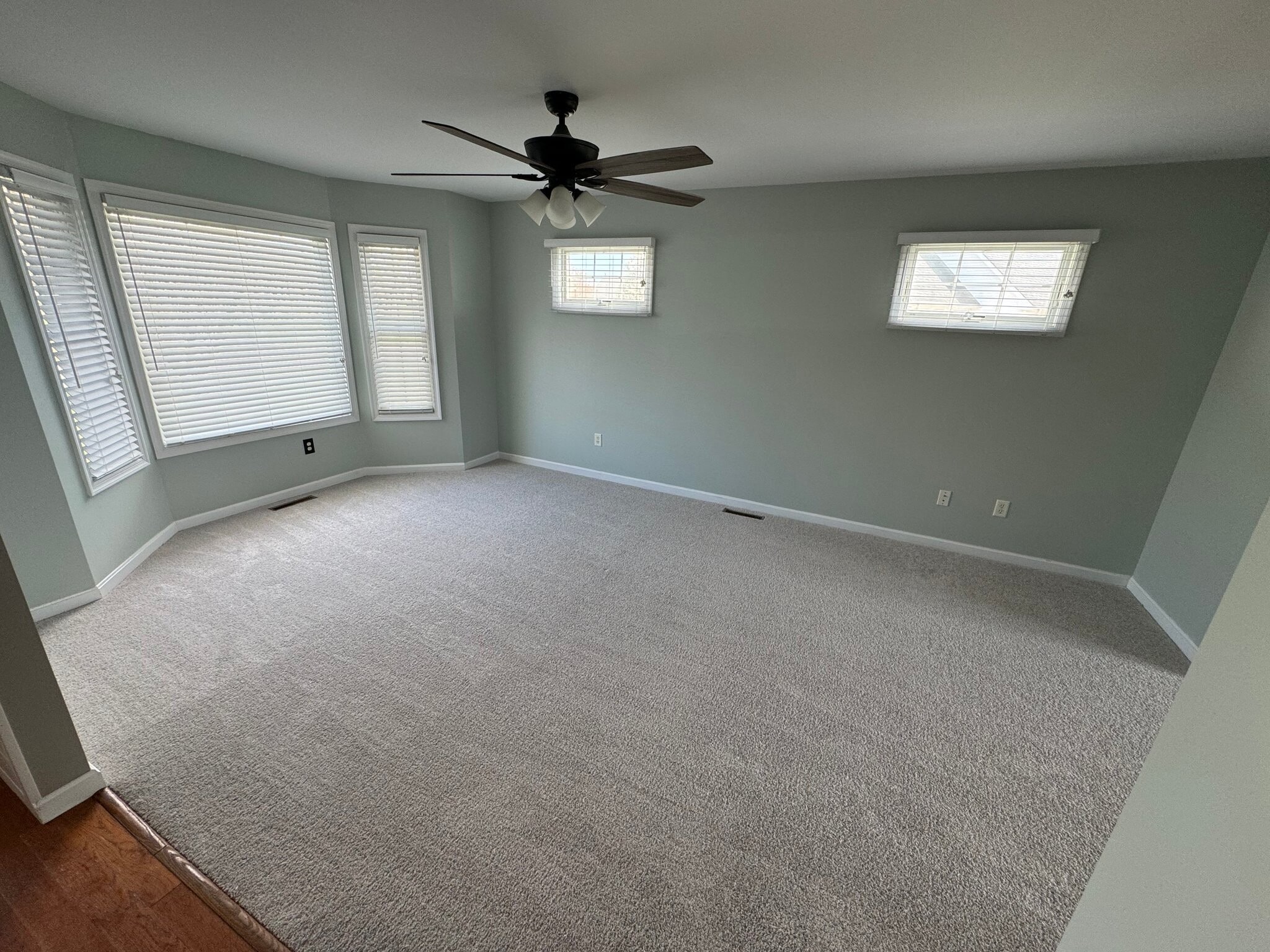 Building Photo - 134 Knob Hill Way