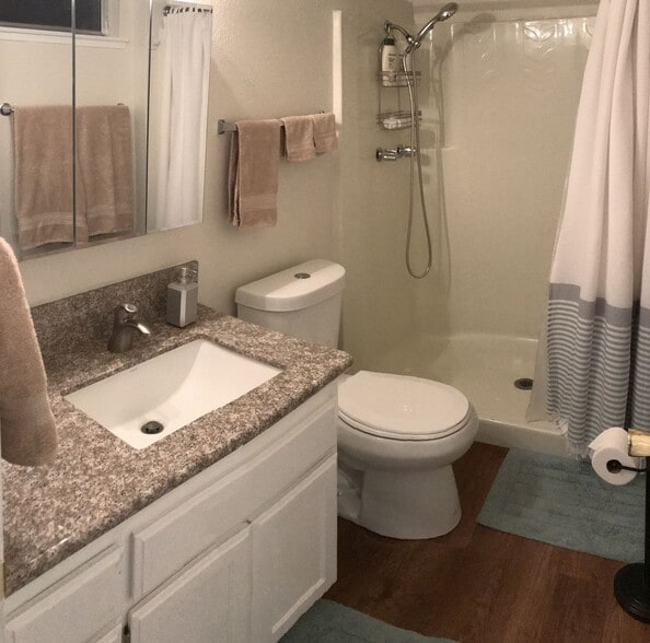 Building Photo - 6577 Desert Queen Ave