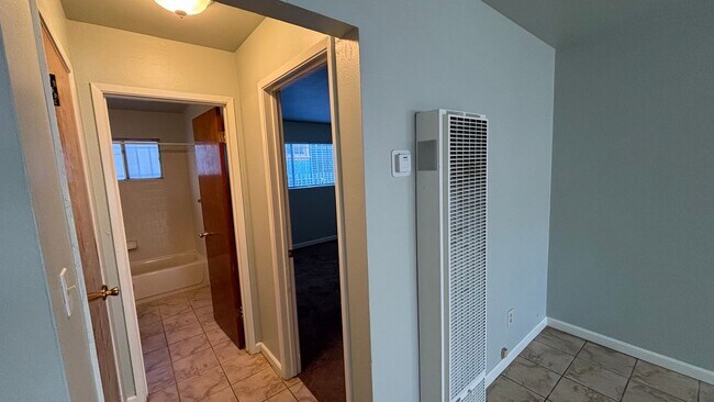 Building Photo - P01614