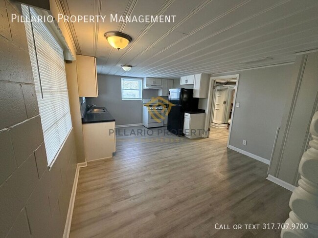 Building Photo - 2338 W 9th St