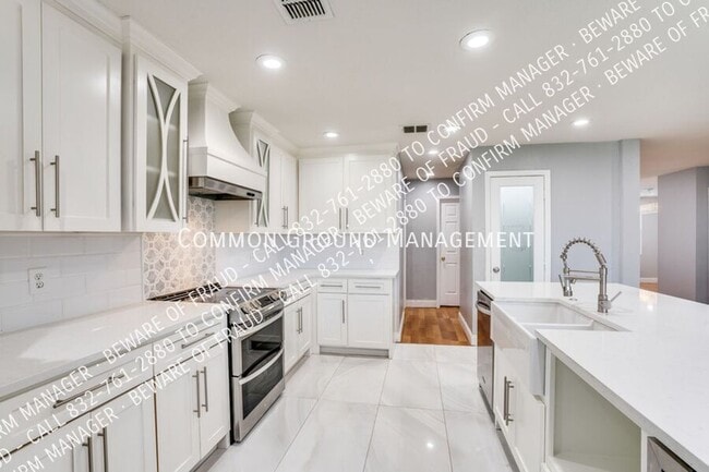 Building Photo - 615 Ragwood Rd