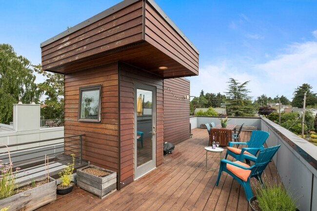 Building Photo - 3Bd/3Ba Seattle Townhome