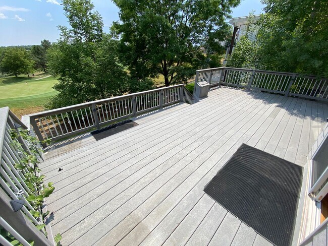 Building Photo - Great Highlands Ranch Home on the Golf Cou...
