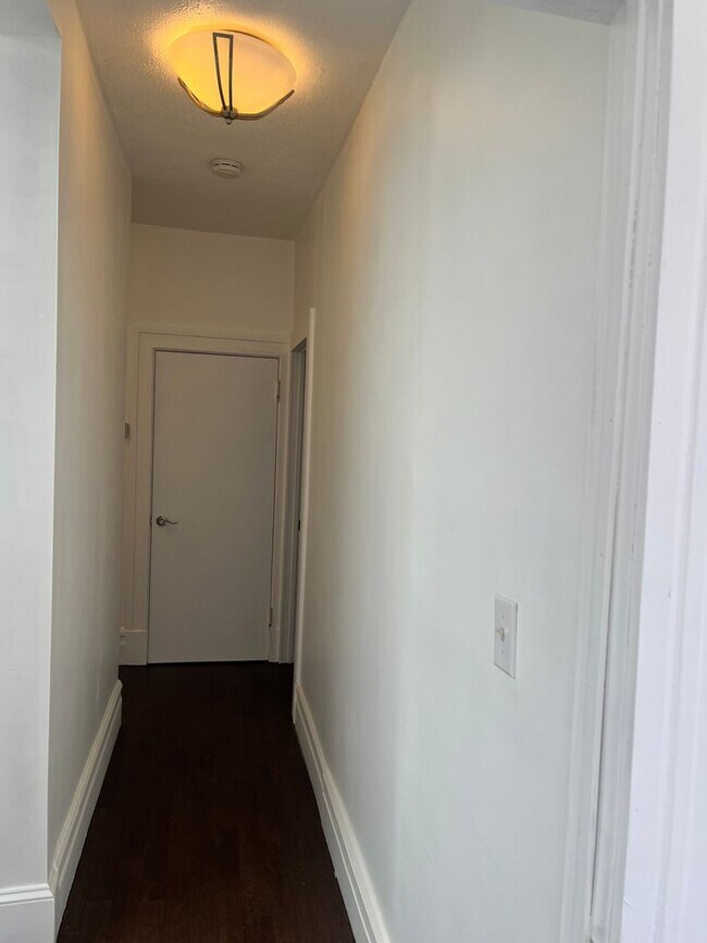 Building Photo - Shore Bangs Properties