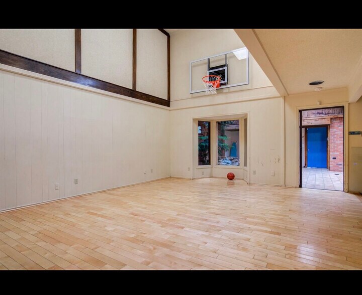 Living Room View - 4610 Indiana Ave