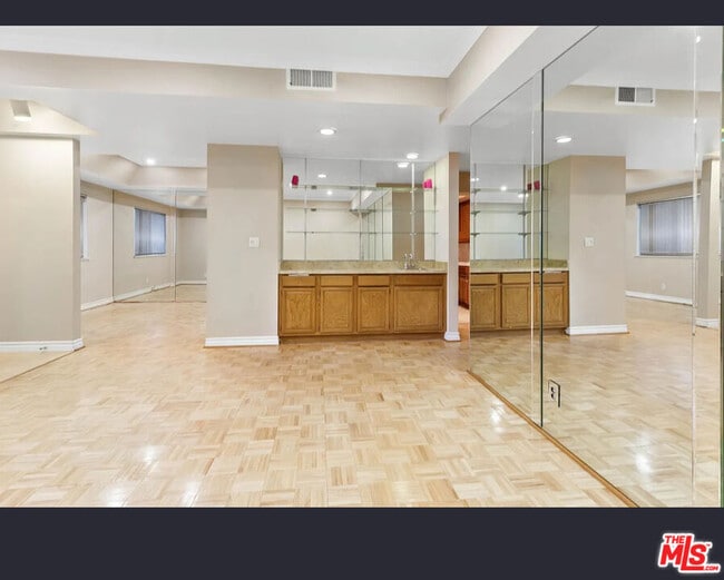 Building Photo - 5340 Wilkinson Ave