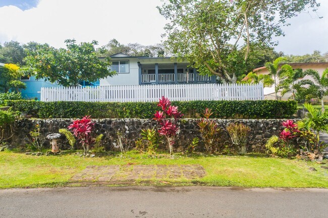 Building Photo - Lulani Ocean (Kaneohe) Single family home:...