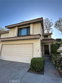 Building Photo - 1025 Creekside Dr