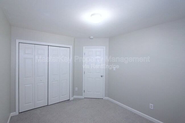 Building Photo - 3215 Polite Ln