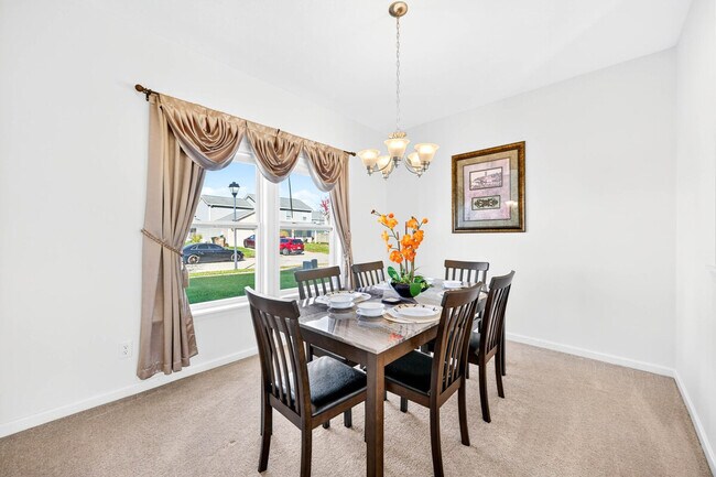 Building Photo - 4663 Bayview Dr