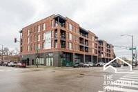 Building Photo - 3207 N Narragansett Ave
