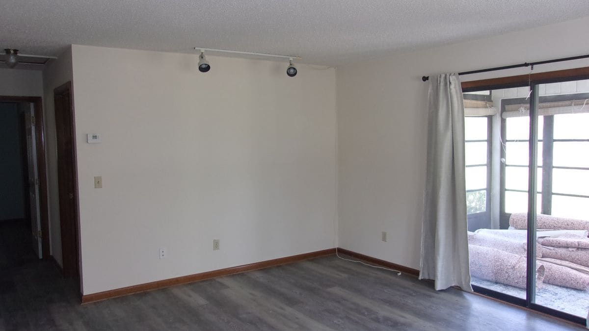 Building Photo - 10030 SW 90th Ct