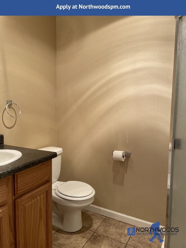 Building Photo - Nice 2 bed/2bath Townhome Located in White City