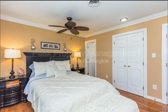 Building Photo - 12005 Sunrise Rd