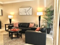 Building Photo - 270 E Flamingo Rd