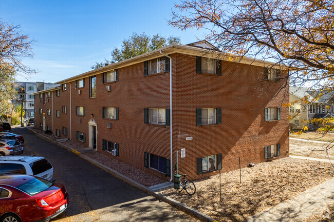 Primary Photo - Knight Apartments and Sunlight Townhomes -...