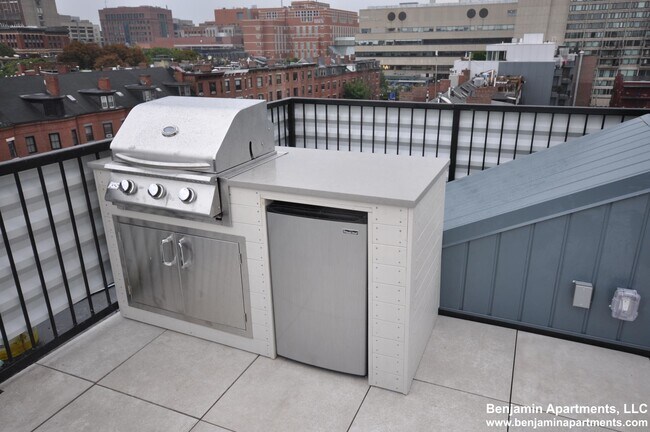 Building Photo - 659 Massachusetts Ave