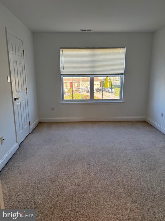 Building Photo - 111 Glacier Dr