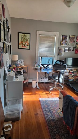 Building Photo - 835 Fellsway