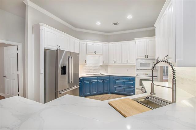 Building Photo - 12416 Water Oak Dr