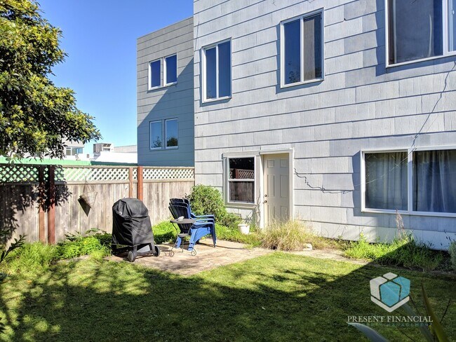 Building Photo - 53 Stanyan St