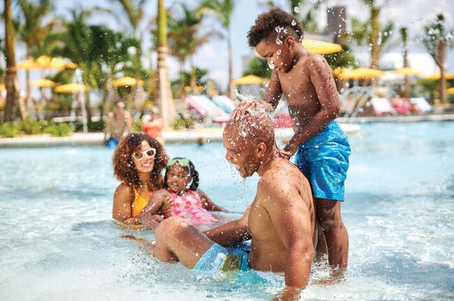 Building Photo - 15145 Cameo Ct