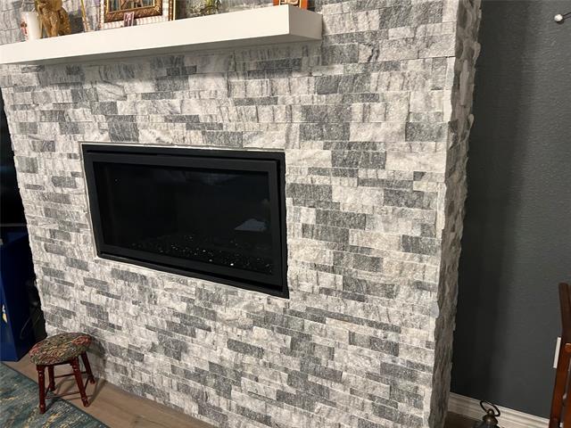 Building Photo - 8404 Radiant St