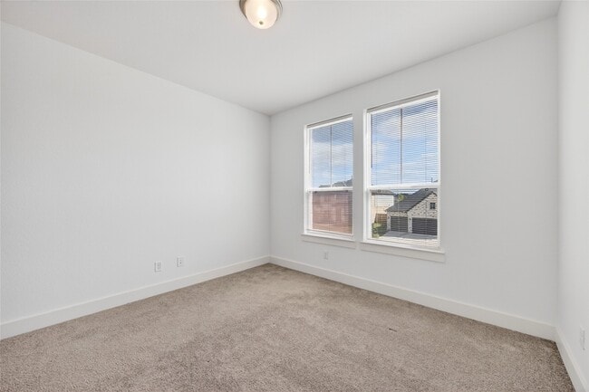 Building Photo - 32018 Crested Knl Ct