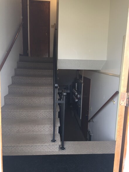 Entrance into Building - 425 6th Ave NW