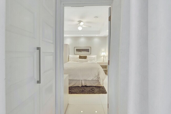 Building Photo - 2000 S Ocean Dr