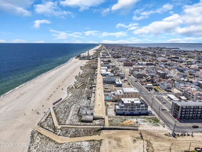 Building Photo - 62-64 Sherman Ave